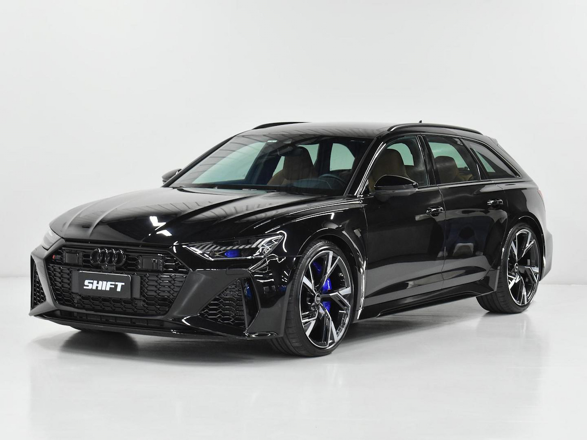 Foto do veículo AUDI RS6 4.0 AVANT TFSI BI-TB QUAT.TIP.(HIB.) 2022/2023 16.905 KM R$ 970.000,00