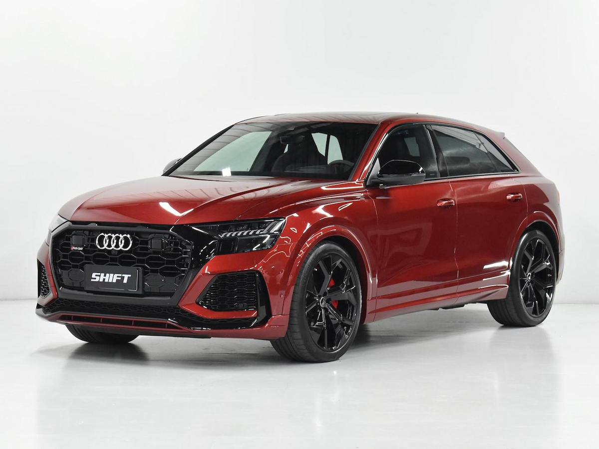 Foto do veículo AUDI RS Q8 4.0 BITURBO FSI 2023/2023 9.455 KM R$ 895.000,00